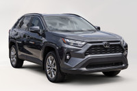 Nouvel Arrivage! La Toyota RAV4 XLE 2023 automatique est un VUS compact polyvalent, idéal pour les c... (image 2)