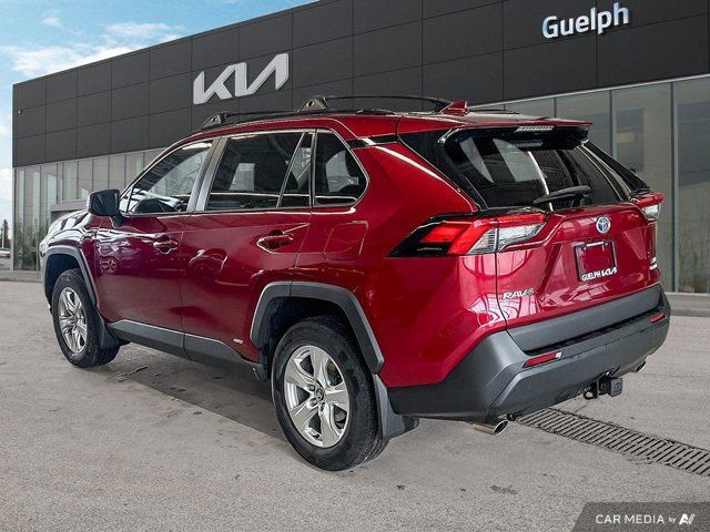 2020 Toyota RAV4 Hybrid XLE | Cargo Shade | Satellite Radio in Cars & Trucks in Guelph - Image 4