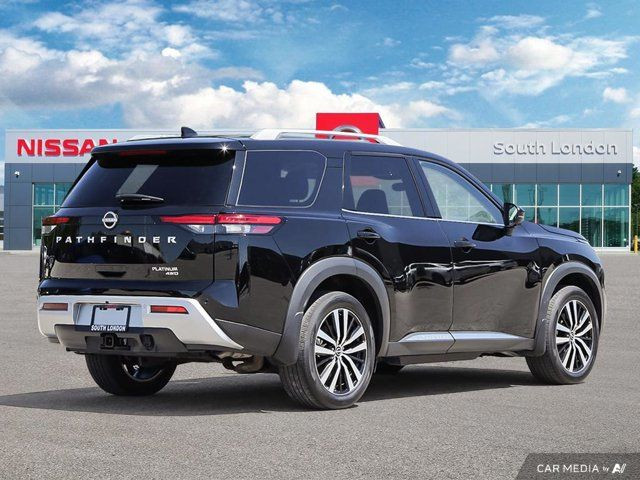 2024 Nissan Pathfinder Platinum in Cars & Trucks in London - Image 3