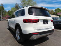 100% CANADIAN VEHICLE Visit Our Website @ EliteLuxuryMotors.ca _____________________________________... (image 9)