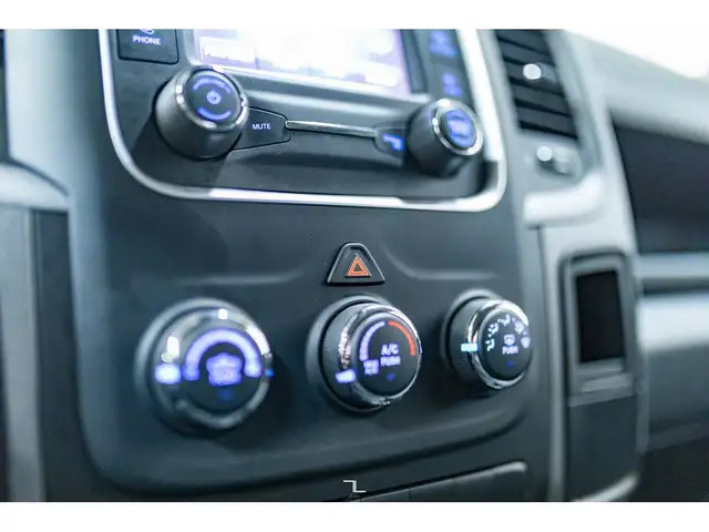 2023 Ram 1500 Classic 4x4 Crew Cab Tradesman BCam in Cars & Trucks in Grande Prairie - Image 19