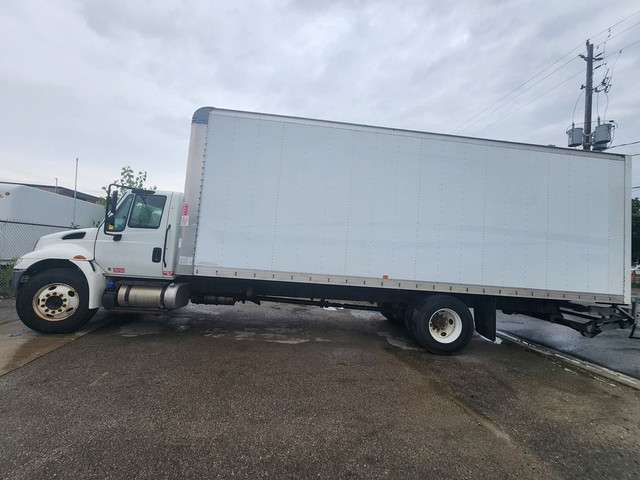 2018 International 4300 4300 - 26Ft - Cummins Diesel - Lift Gate in Cars & Trucks in City of Toronto - Image 3