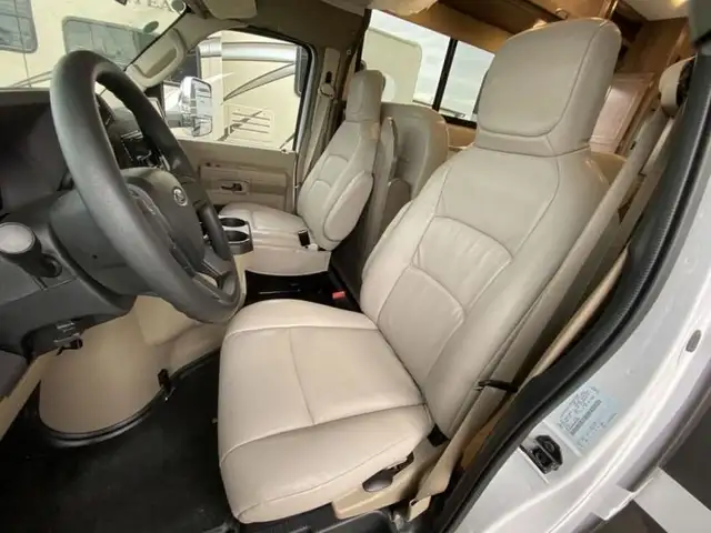 2025 Winnebago Minnie Winnie 26T in RVs & Motorhomes in Abbotsford - Image 32
