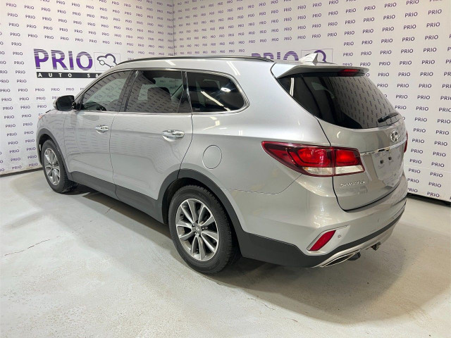 2018 Hyundai Santa Fe XL in Cars & Trucks in Ottawa - Image 3
