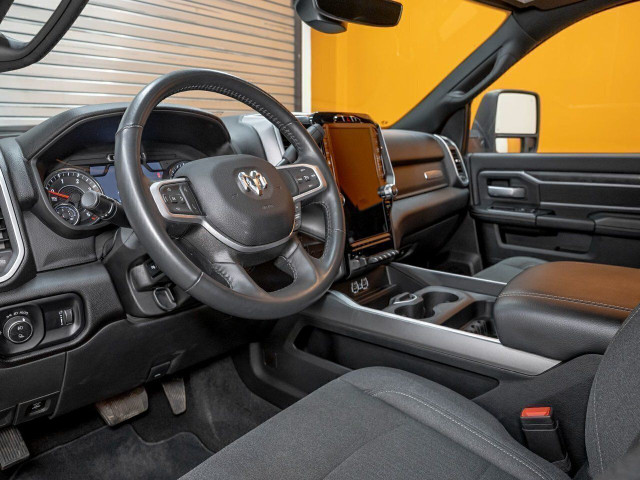 Ram 3500 BIG HORN DRW CREW 4X4 DIESEL LEVEL 2 *BOITE 8 PI* 2024 in Cars & Trucks in Laurentides - Image 2
