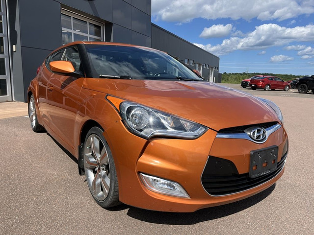 2013 Hyundai Veloster 3dr Cpe w-Tech! SUNROOF! AS TRADED! in Cars & Trucks in Moncton - Image 2