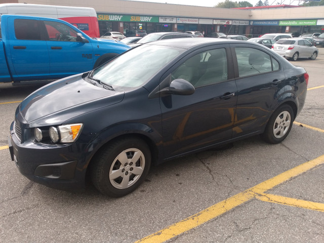 FOR SALE: 2015 Chevrolet Sonic LS Auto 4 dr Sedan in Cars & Trucks in City of Toronto - Image 4