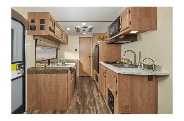 2018 STARCRAFT LAUNCH 17BH (FINANCING AVAILABLE) in Travel Trailers & Campers in Saskatoon - Image 12