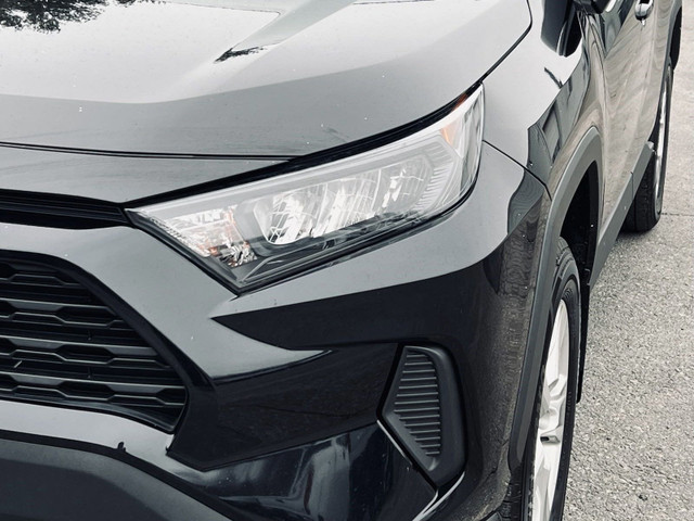 2019 Toyota RAV4 LE in Cars & Trucks in Annapolis Valley - Image 3