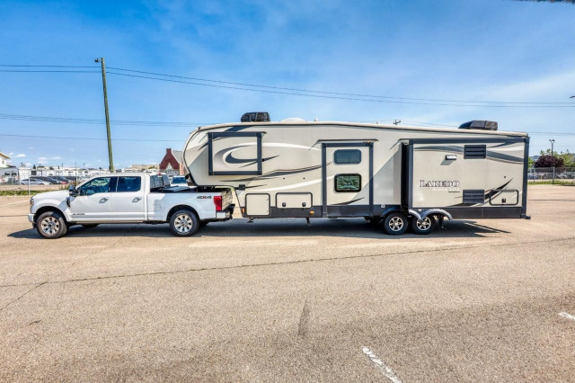 2019 Keystone Super-Lite 296SBH in Cars & Trucks in Edmonton - Image 2
