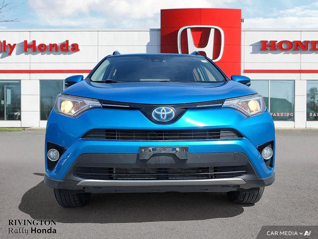 2018 Toyota RAV4 Hybrid AWD HYBRID XLE in Cars & Trucks in Ottawa - Image 2