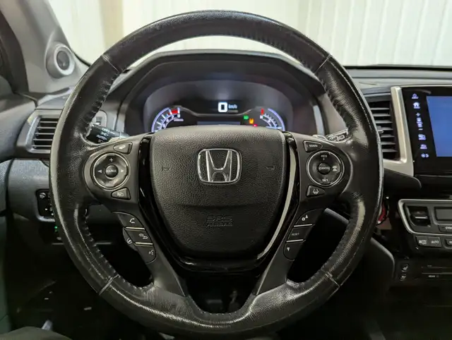 2018 Honda Pilot Touring No Accidents | Leather | Navigation dans Autos et camions dans Calgary - Image 23