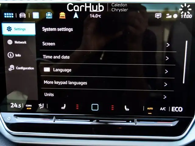 2024 Volkswagen ID.4 Pro Pano Sunroof Navi Heated Front Seats in Cars & Trucks in Mississauga / Peel Region - Image 36