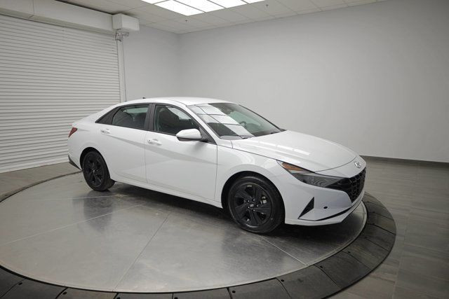 2023 Hyundai Elantra Preferred in Cars & Trucks in Calgary