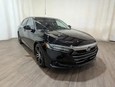 **PENDING** Purchased New, Serviced, and Traded at Wheaton Honda West! No Accidents, One Previous Ow...
