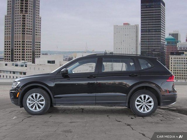 2021 Volkswagen Tiguan Trendline AWD | Apple CarPlay | Blind in Cars & Trucks in Calgary - Image 3