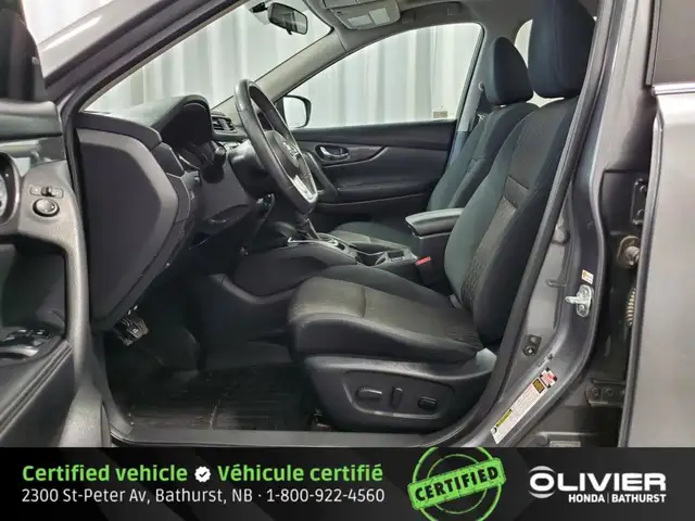2017 Nissan Rogue SV AWD Navigation Toit Ouvrant Panoramique in Cars & Trucks in Bathurst - Image 14