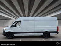 Mercedes-Benz Rive-Sud, la destination Mercedes-Benz par excellence. Bienvenue en première classe. D... (image 1)