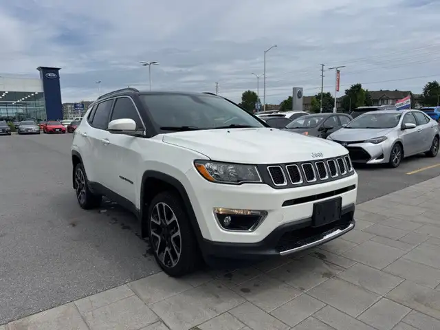 2018 Jeep Compass Limited  - Leather Seats -  Remote Start in Cars & Trucks in Ottawa - Image 5