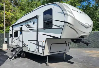 We offer new and used travel trailers, fifth wheels and park models. We carry many top selling brand...