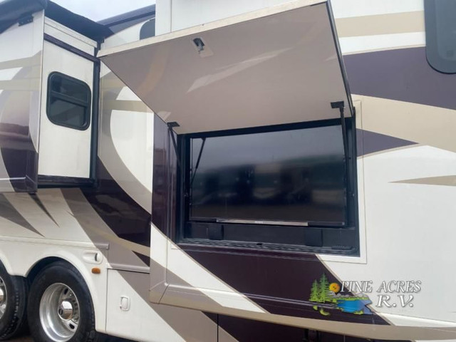2015 Thor Motor Coach Tuscany 44MT in RVs & Motorhomes in Truro - Image 4