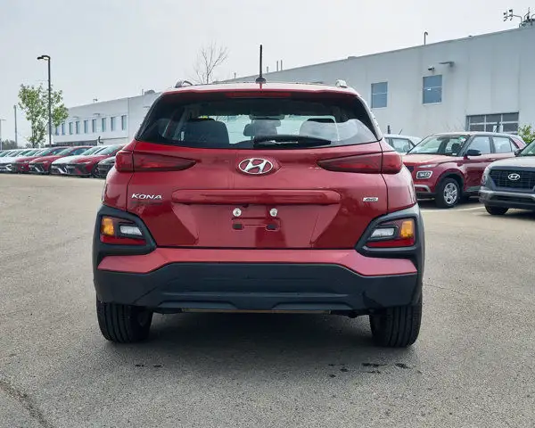 2021 Hyundai Kona Preferred | Awd | Cloth Interior in Cars & Trucks in Edmonton - Image 5