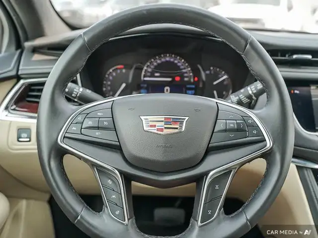 2017 Cadillac XT5 Luxury FWD | Sunroof | Navigation | Memory in Cars & Trucks in Windsor Region - Image 18