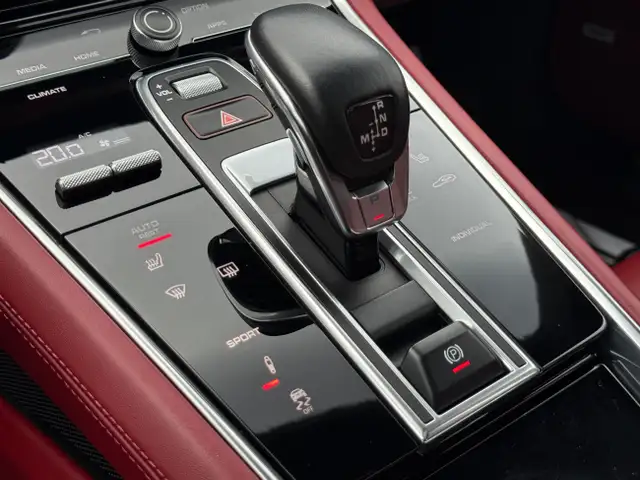 2020 Porsche Panamera 10 YEAR EDITION | NO ACCIDENT | SOFT CLOSE in Cars & Trucks in City of Toronto - Image 38