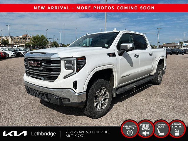 2022 GMC Sierra 1500 SLT in Cars & Trucks in Lethbridge