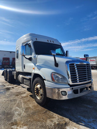 Ryder Stock ID: 683279 Transmission Type/Speed: MANUAL 13 Engine: DIESEL DD15 GHG'17 475/1650 Horse... (image 4)