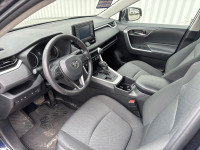 PRIX ET QUALITÉ IMBATTABLE venez découvrir notre TOYOTA RAV4 2022 XLE AWD BAS KM ECRAN TOIT OUVR SIE... (image 5)