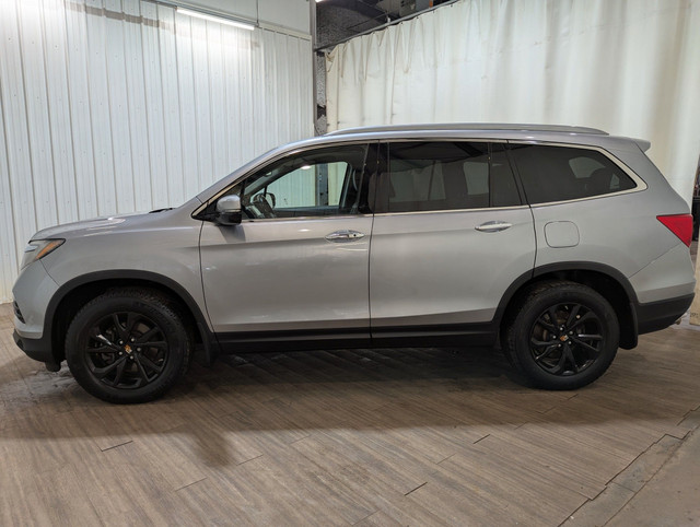 2018 Honda Pilot Touring No Accidents | Leather | Navigation in Cars & Trucks in Calgary - Image 4
