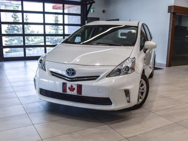 2012 Toyota Prius V in Cars & Trucks in Calgary - Image 3