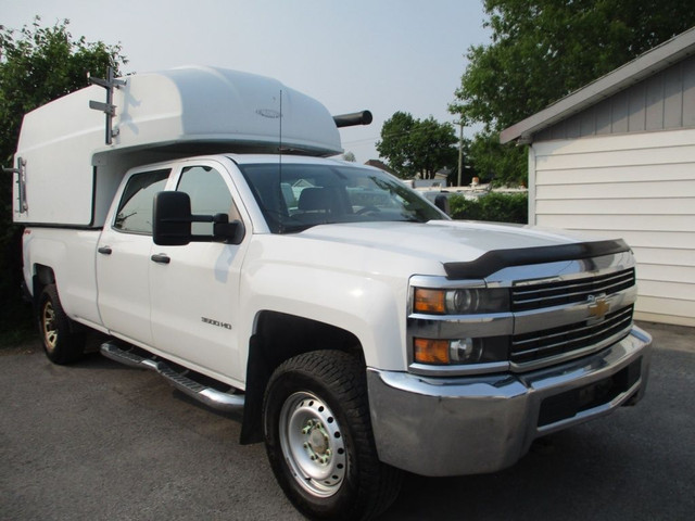 2015 Chevrolet Silverado 3500HD 4X4  CREW SPACE CAB FINANCEMENT in Cars & Trucks in Laval / North Shore - Image 2