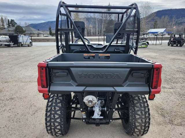 2025 Honda Pioneer 520 in ATVs in Smithers - Image 4