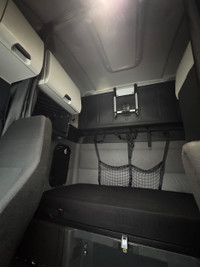 Ryder Stock ID: 876534 Transmission Type/Speed: Auto 10 Engine: DIESEL X15'17 500/1800 Horse Power:... (image 9)