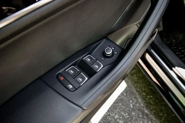 2018 Audi Q3 2.0 TFSI quattro Technik • SUNROOF • BOSE AUDIO • N dans Autos et camions dans Kingston - Image 12