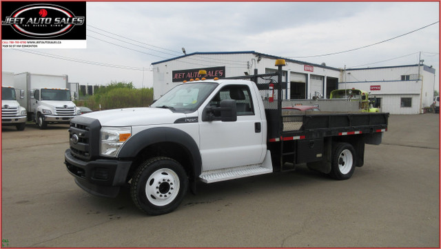2012 Ford F-450 XL 4X2 REGULAR CAB FLAT DECK in Cars & Trucks in Edmonton - Image 2