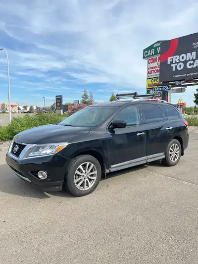 DESCRIPTION: 1-YEAR FREE POWERTRAIN WARRANTY ON TRANSMISSION AND ENGINE INCLUDED IN LISTED PRICE Jay...