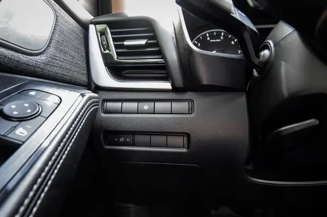 2022 Nissan Rogue SV • MOONROOF • 360 CAM • HEATED SEATS/STEERIN in Cars & Trucks in Kingston - Image 12