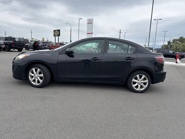 2011 Mazda Mazda3 GX POWER WINDOWS / A C / POWER DOORS / 2.0L /  in Cars & Trucks in Cranbrook - Image 2