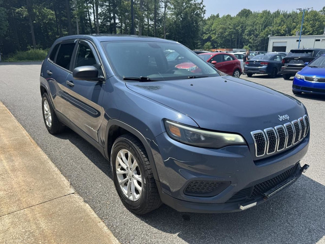 Jeep Cherokee Sport 3.2L Pentastar 4x4 2021 à vendre in Cars & Trucks in Trois-Rivières