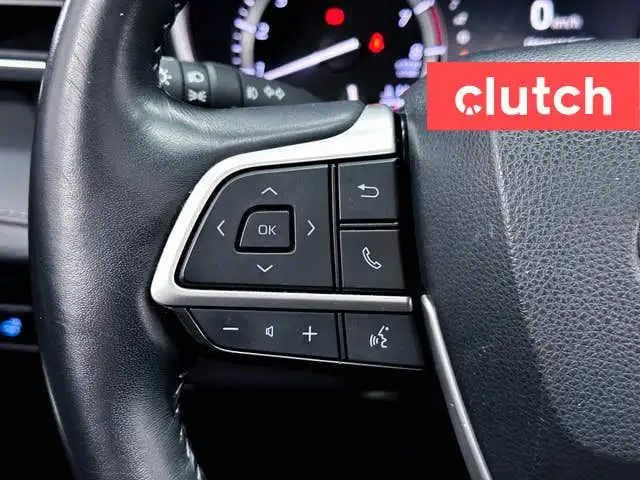 2022 Toyota Highlander Limited AWD w/ Apple CarPlay, Heated Fron in Cars & Trucks in City of Toronto - Image 27