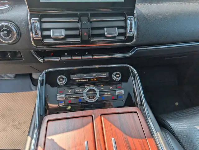 2021 Lincoln Navigator Reserve 3.5L, HIGH OUTPUT, NAVIGATION,... in Cars & Trucks in Calgary - Image 28
