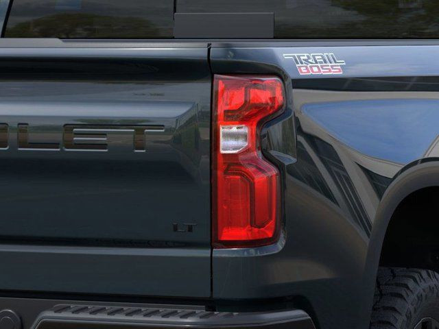 2025 Chevrolet Silverado 1500 LT Trail Boss in Cars & Trucks in Edmonton - Image 4