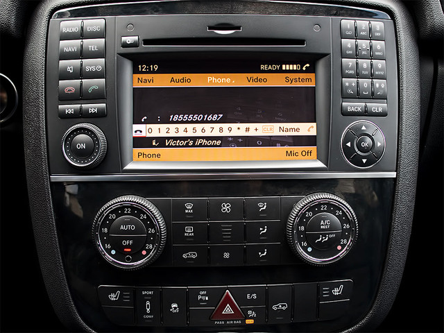 2013 Mercedes-Benz R-Class BLUETEC | AMG | NAVI | REARCAM | PANO in Cars & Trucks in City of Toronto - Image 4