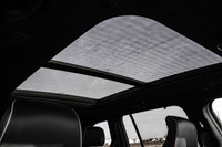 This Jeep Grand Cherokee has a dependable Regular Unleaded V-6 3.6 L/220 engine powering this Automa... (image 7)