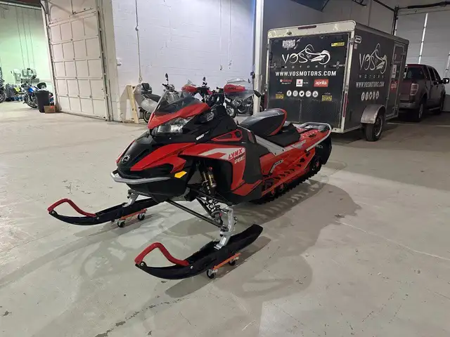 2022 Lynx Rave RE850 RE - V6484 - -No Payments for 1 Year** in Snowmobiles in Markham / York Region - Image 5