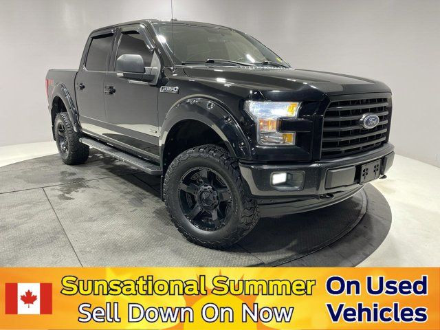 2017 Ford F-150 XLT - CLEAN CARFAX in Cars & Trucks in Strathcona County