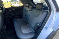 Sunroof, Wireless Phone Charger, Uvo, Push Button Start, Blind Spot Detection, Satellite Radio, Clot... (image 9)